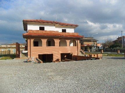 Casa bifamiliare in  Vendita  a Castiglione del Lago    205 mq  foto 7
