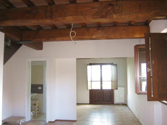 Villetta a schiera in  Vendita  a Arezzo    165 mq  foto 4