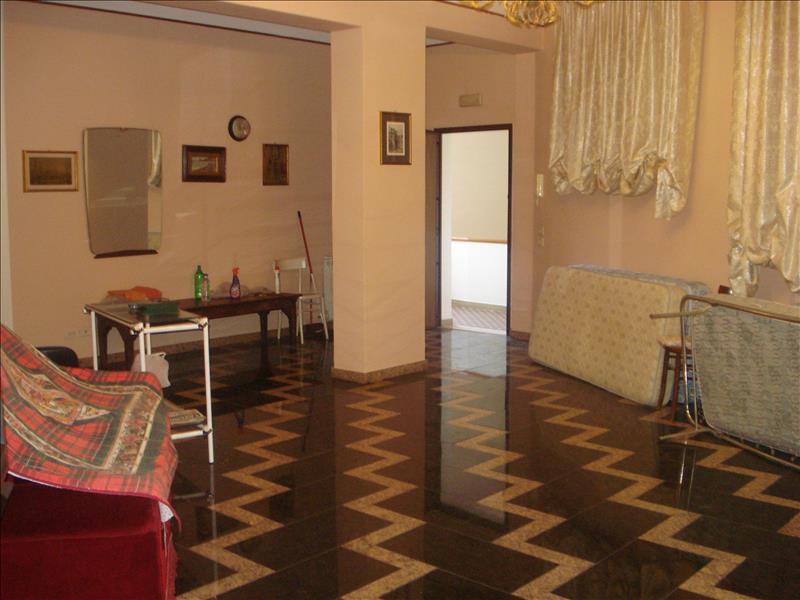 Appartamento in  Affitto  a Perugia   quadrilocale   100 mq  foto 2