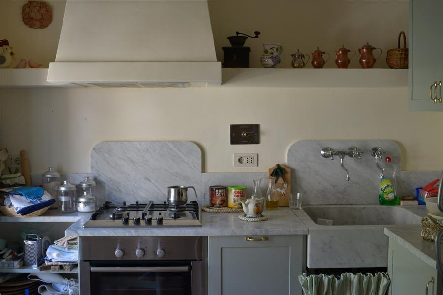 Appartamento in  Vendita  a Sarteano   5 vani  200 mq  foto 5