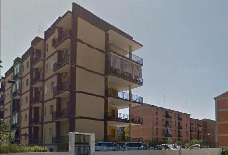 Appartamento in  Vendita  a Bari zona Poggiofranco Polivalente  5 vani  140 mq  foto 1