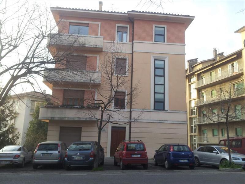 Appartamento in  Vendita  a Perugia   quadrilocale   140 mq  foto 1