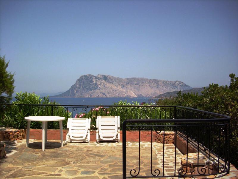 Villa in  Vendita  a San Teodoro   5 vani  100 mq  foto 3