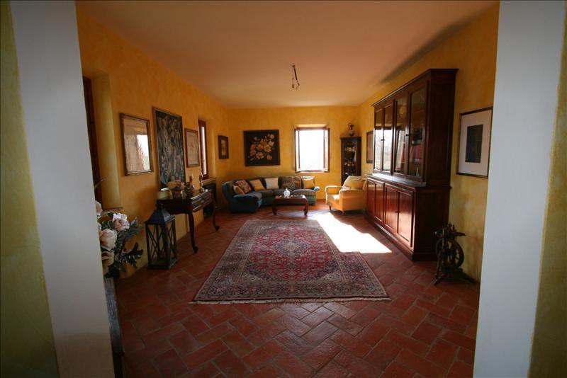 Casale  in  Vendita  a San Gimignano    360 mq  foto 1