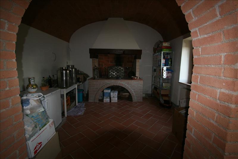 Casale  in  Vendita  a San Gimignano    360 mq  foto 5