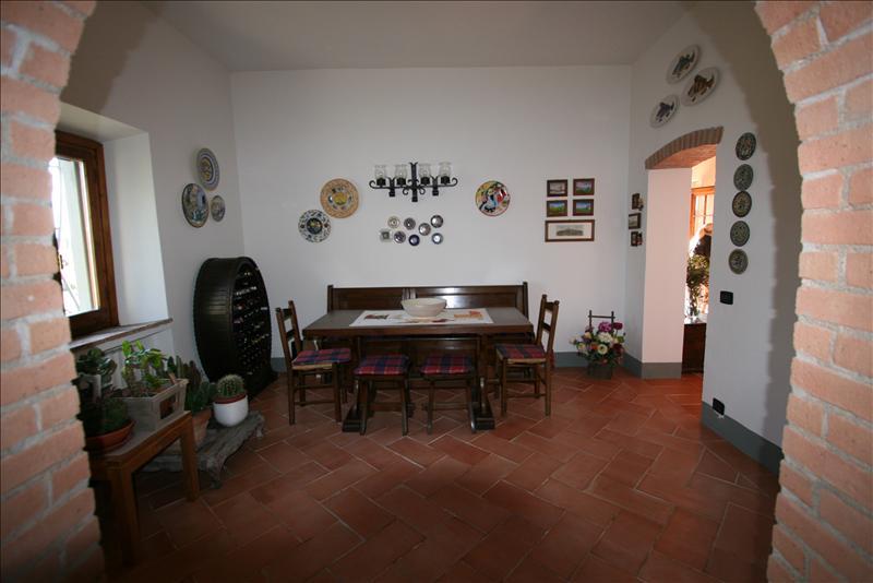 Casale  in  Vendita  a San Gimignano    360 mq  foto 6