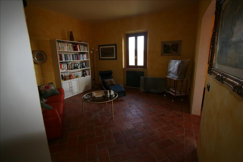 Casale  in  Vendita  a San Gimignano    360 mq  foto 8