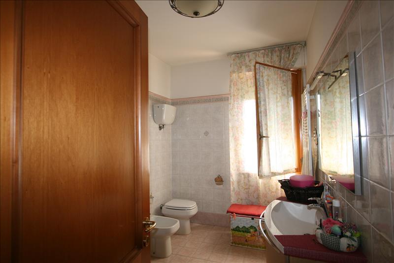 Villetta a schiera in  Vendita  a Sinalunga   8 vani  185 mq  foto 3