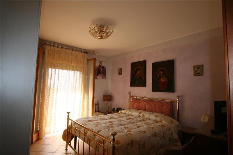 Villetta a schiera in  Vendita  a Sinalunga   8 vani  185 mq  foto 5
