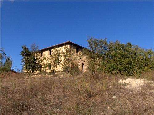 Villa in  Vendita  a Siena    850 mq  foto 3