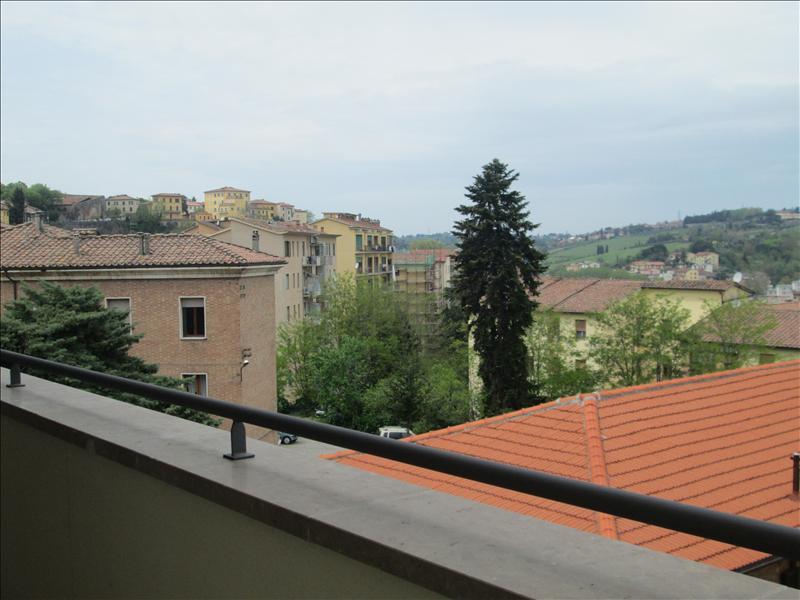 Appartamento in  Affitto  a Siena   trilocale   75 mq  foto 6