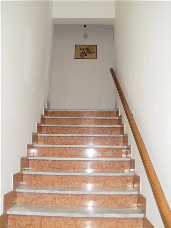 Appartamento in  Vendita  a Monteroni d'Arbia   quadrilocale   87 mq  foto 2