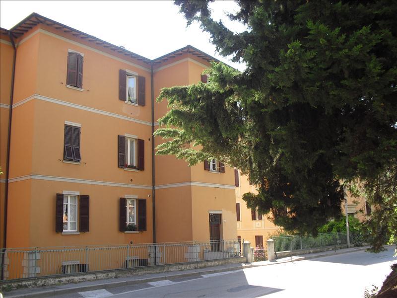 Appartamento in  Vendita  a Perugia   6 vani  145 mq  foto 1
