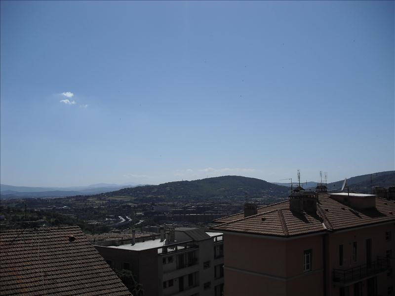 Appartamento in  Vendita  a Perugia   6 vani  145 mq  foto 2