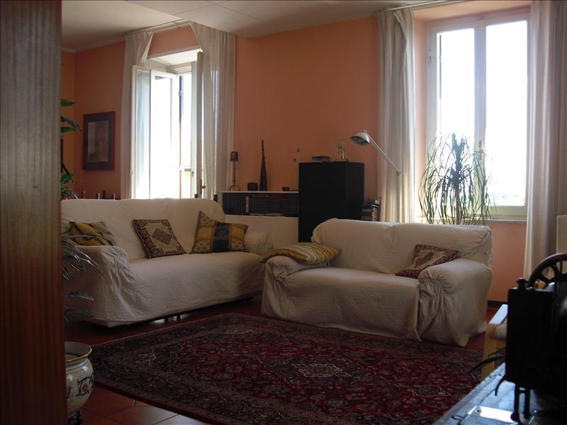 Appartamento in  Vendita  a Perugia   6 vani  145 mq  foto 4