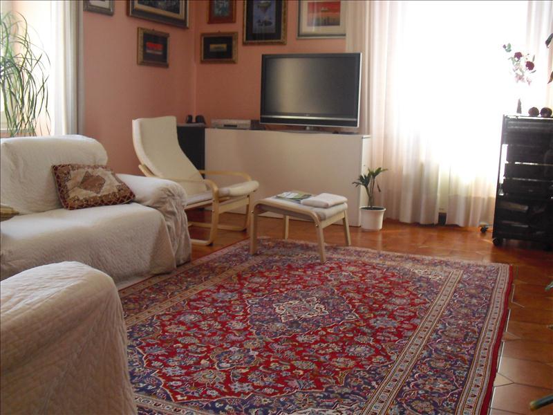 Appartamento in  Vendita  a Perugia   6 vani  145 mq  foto 5