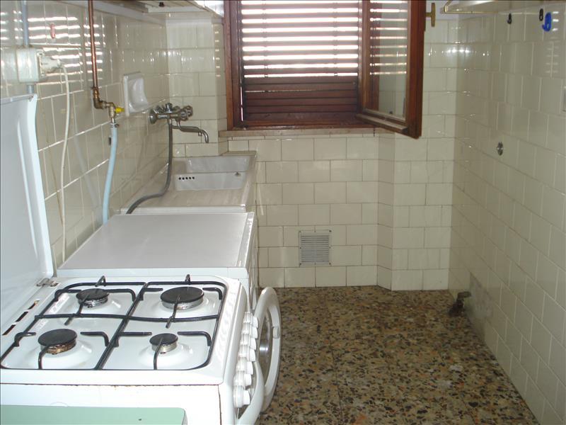 Appartamento in  Affitto  a Perugia   5 vani  120 mq  foto 3