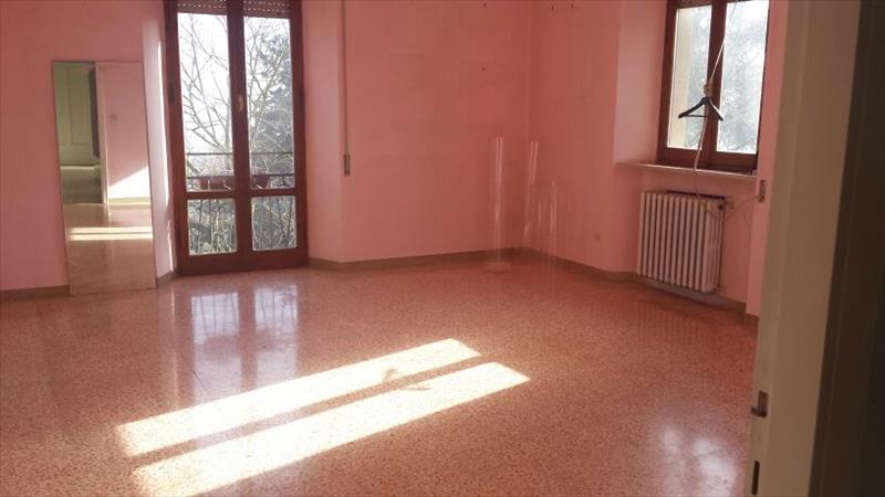 Appartamento in  Affitto  a Perugia   trilocale   90 mq  foto 2