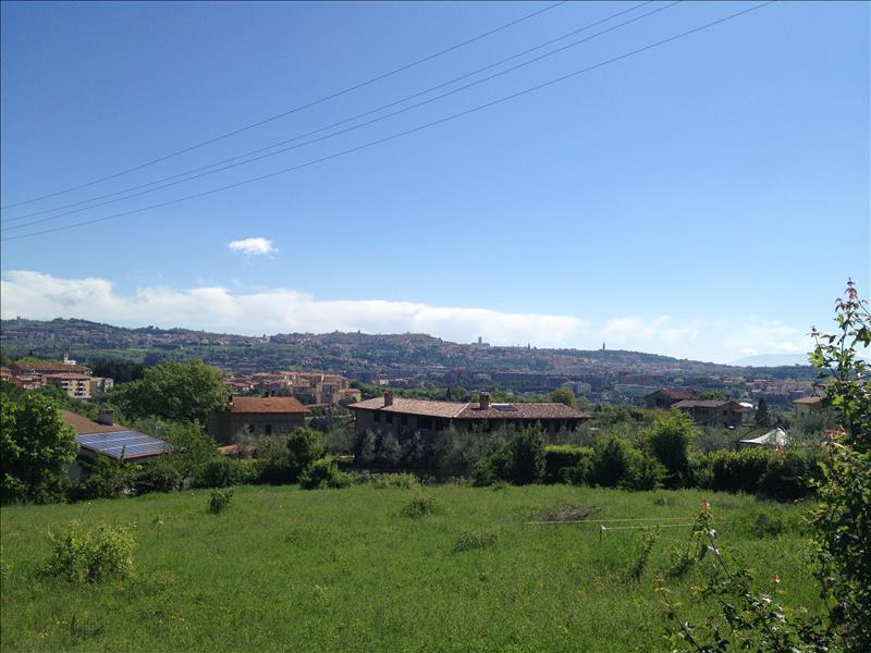 Villa in  Vendita  a Perugia   5 vani  300 mq  foto 2