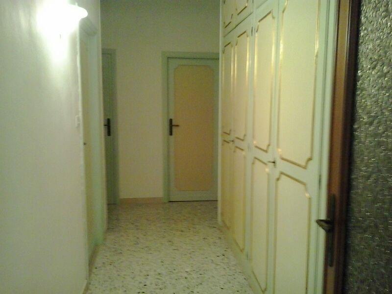 Appartamento in  Affitto  a Perugia   5 vani  120 mq  foto 3