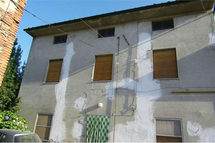 Casa singola in  Vendita  a Capannori    280 mq  foto 4