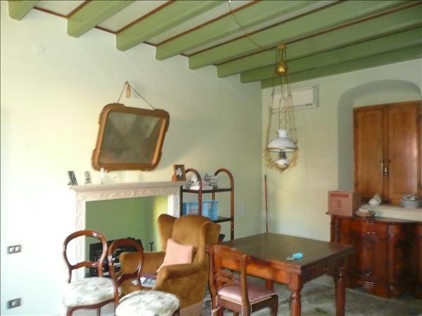 Villa in  Vendita  a Castiglione delle Stiviere    300 mq  foto 3
