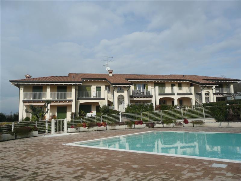 Appartamento in  Vendita  a Lonato   bilocale   50 mq  foto 2