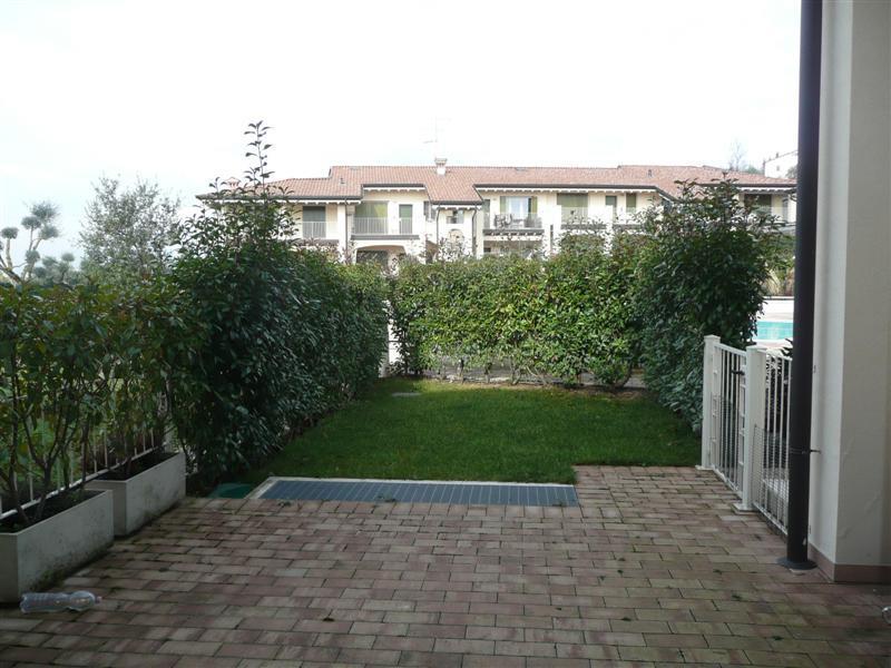 Appartamento in  Vendita  a Lonato   bilocale   50 mq  foto 4