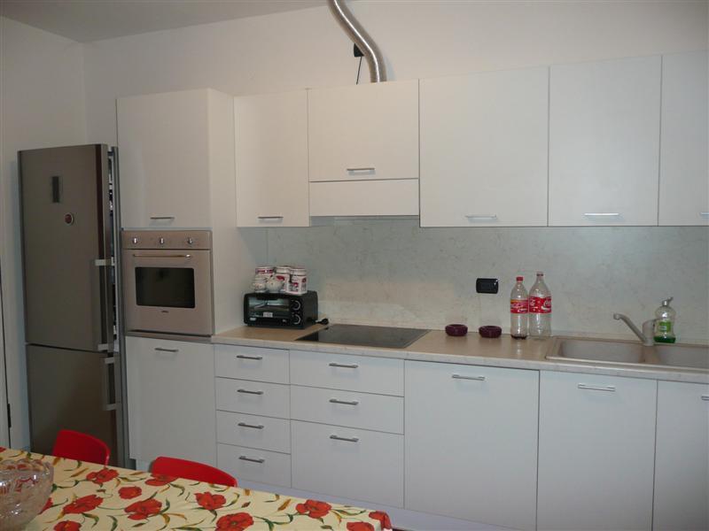Appartamento in  Vendita  a Lonato   bilocale   50 mq  foto 6