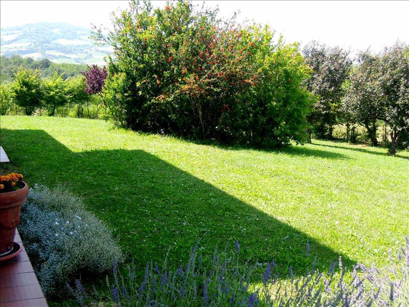Villa in  Vendita  a Rivergaro    200 mq  foto 3