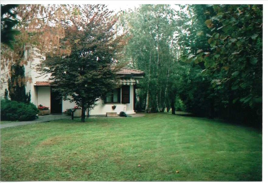 Villa in  Vendita  a Gazzola   6 vani  220 mq  foto 1