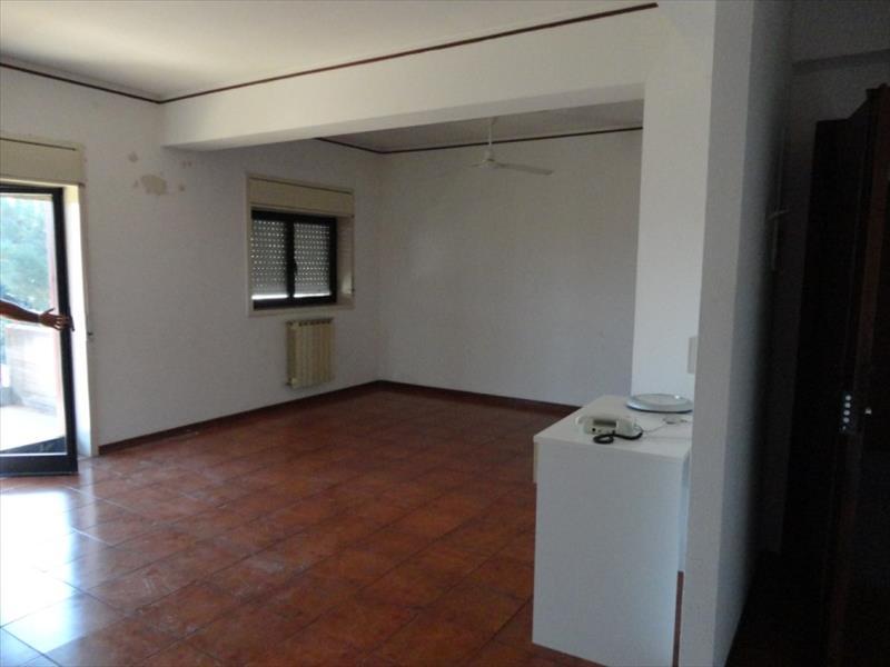Appartamento in  Vendita  a Misterbianco   quadrilocale   120 mq  foto 2