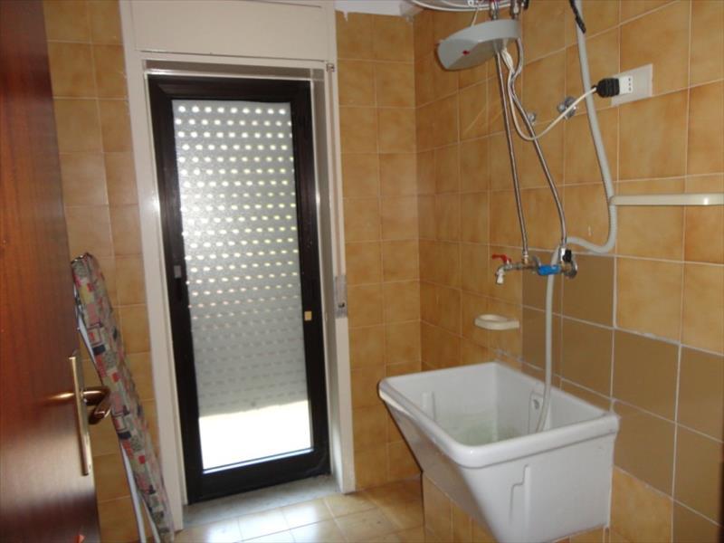 Appartamento in  Vendita  a Misterbianco   quadrilocale   120 mq  foto 9