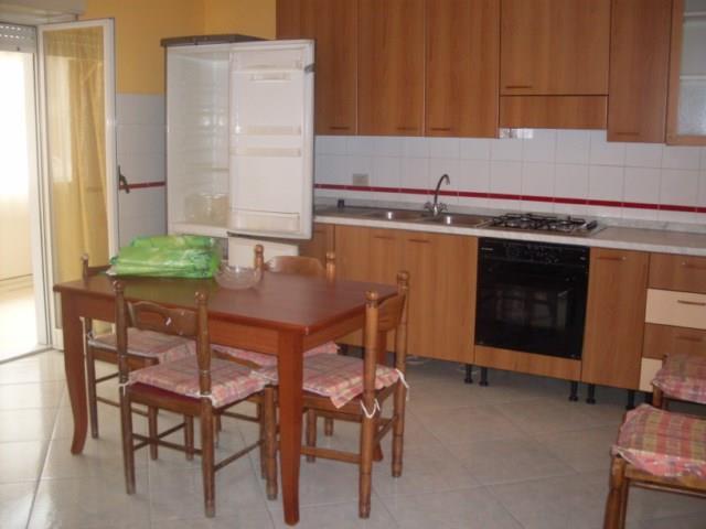 Appartamento in  Affitto  a Giarre   trilocale   100 mq  foto 2