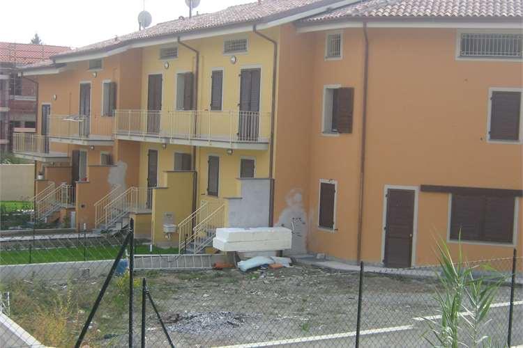 Villetta a schiera in  Vendita  a Pescia   quadrilocale   190 mq  foto 5