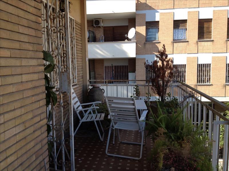 Appartamento in  Vendita  a Roma   7 vani  170 mq  foto 4