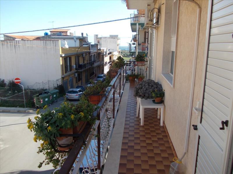 Bilocale in  Vendita  a Priolo Gargallo   6 vani  115 mq  foto 2