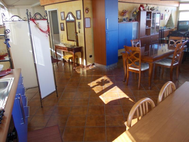 Bilocale in  Vendita  a Priolo Gargallo   6 vani  115 mq  foto 6