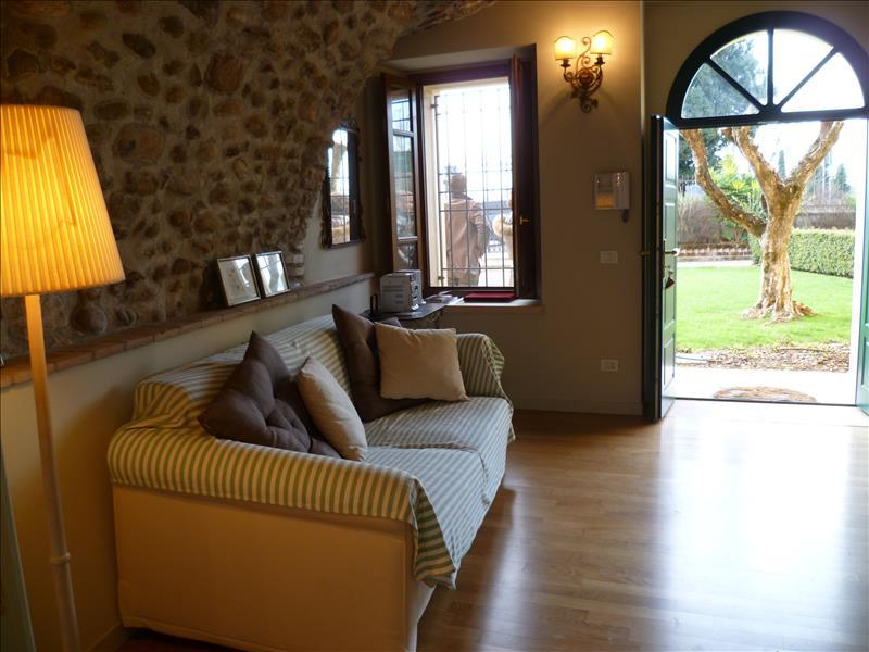 Appartamento in  Vendita  a Valeggio sul Mincio     foto 2