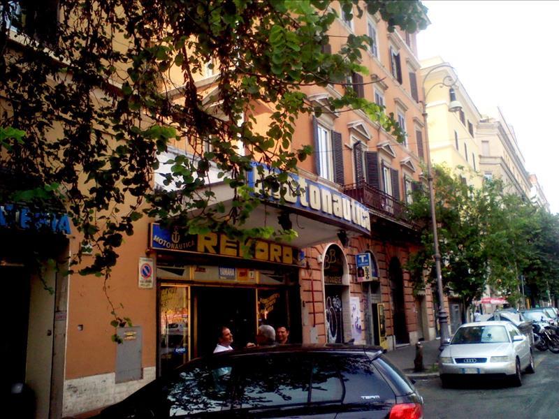 Locale commerciale in  Affitto  a Roma   bilocale   110 mq  foto 7